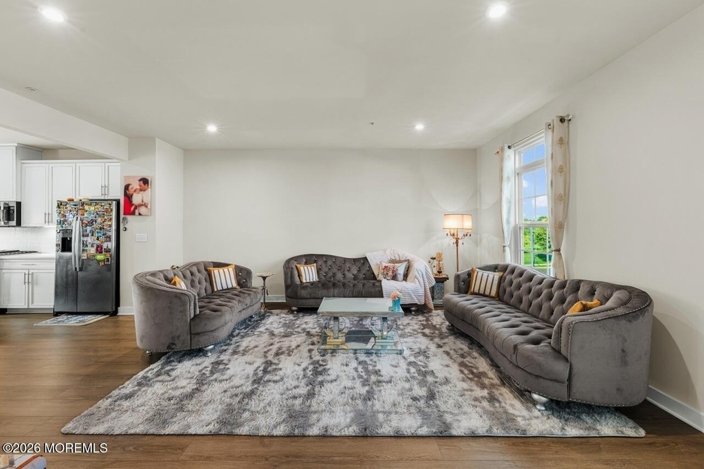 104 Midland Avenue - Photo 10