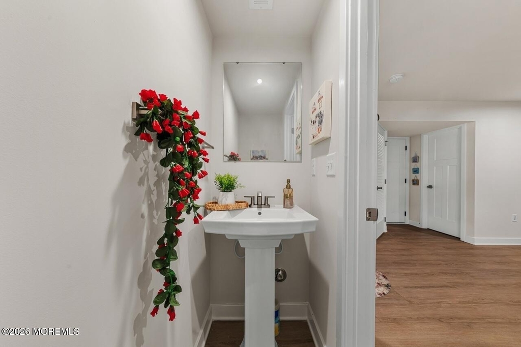 104 Midland Avenue - Photo 6