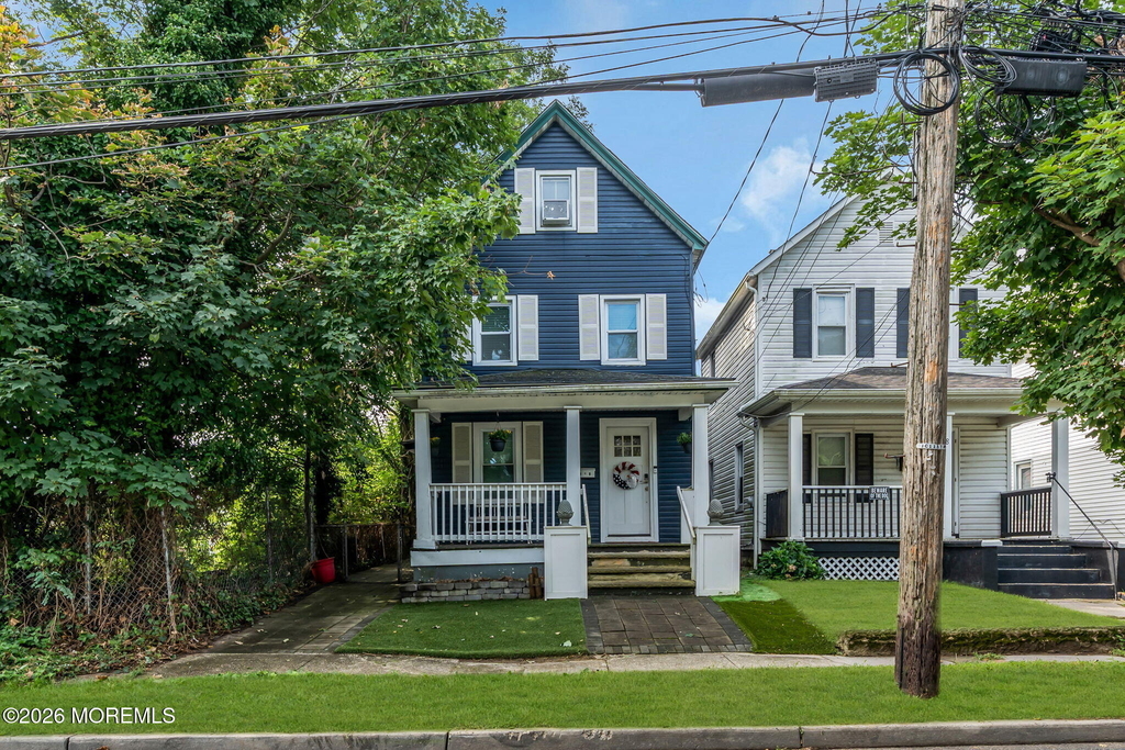 916 Mattison Avenue - Photo 0