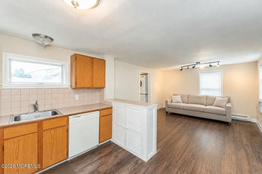 9 Central Avenue - Photo 12