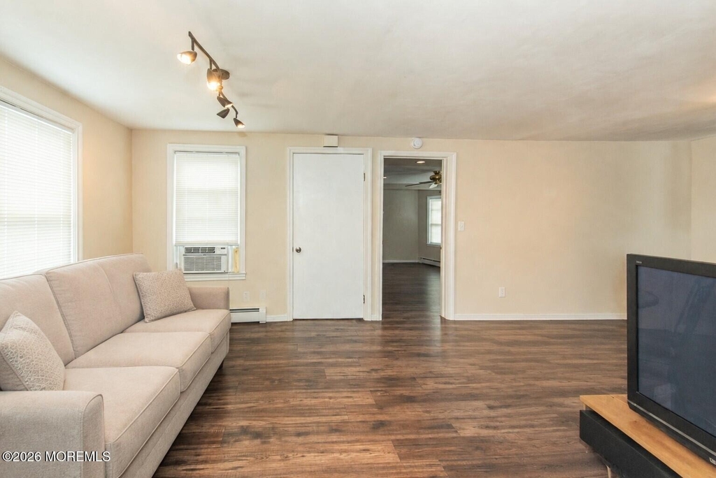 9 Central Avenue - Photo 19