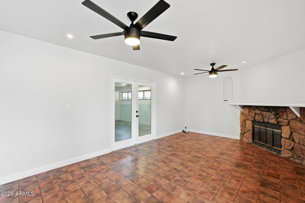 1202 W Amelia Avenue - Photo 10