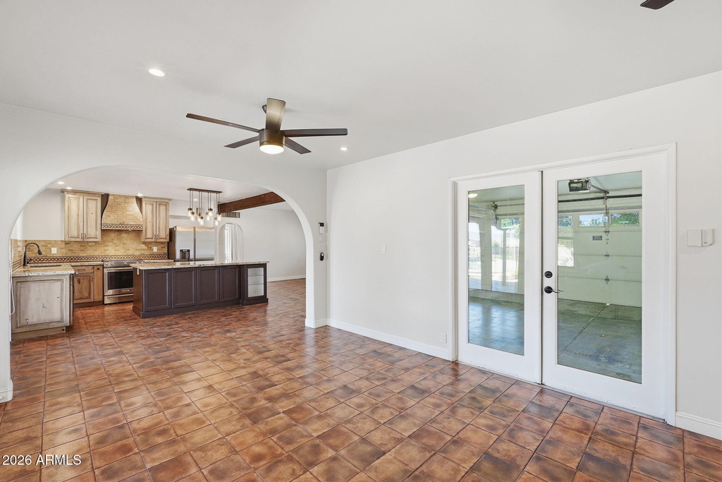 1202 W Amelia Avenue - Photo 9