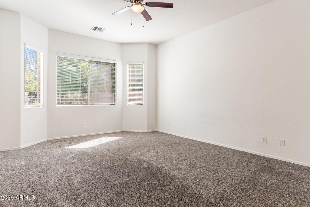 2230 W Calle Del Sol -- - Photo 12