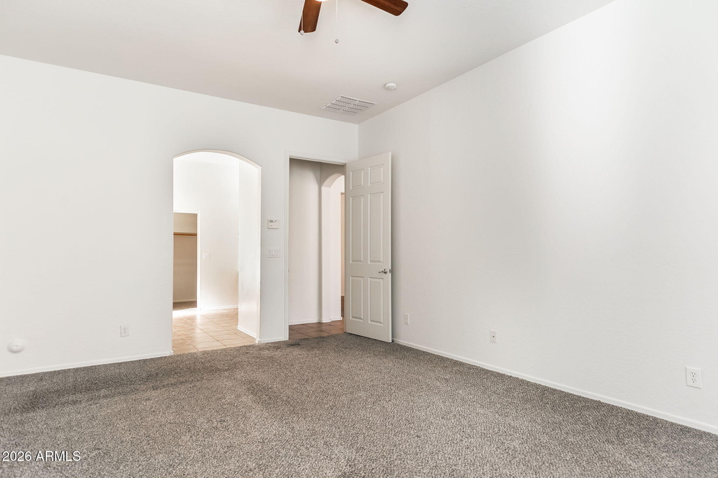 2230 W Calle Del Sol -- - Photo 14