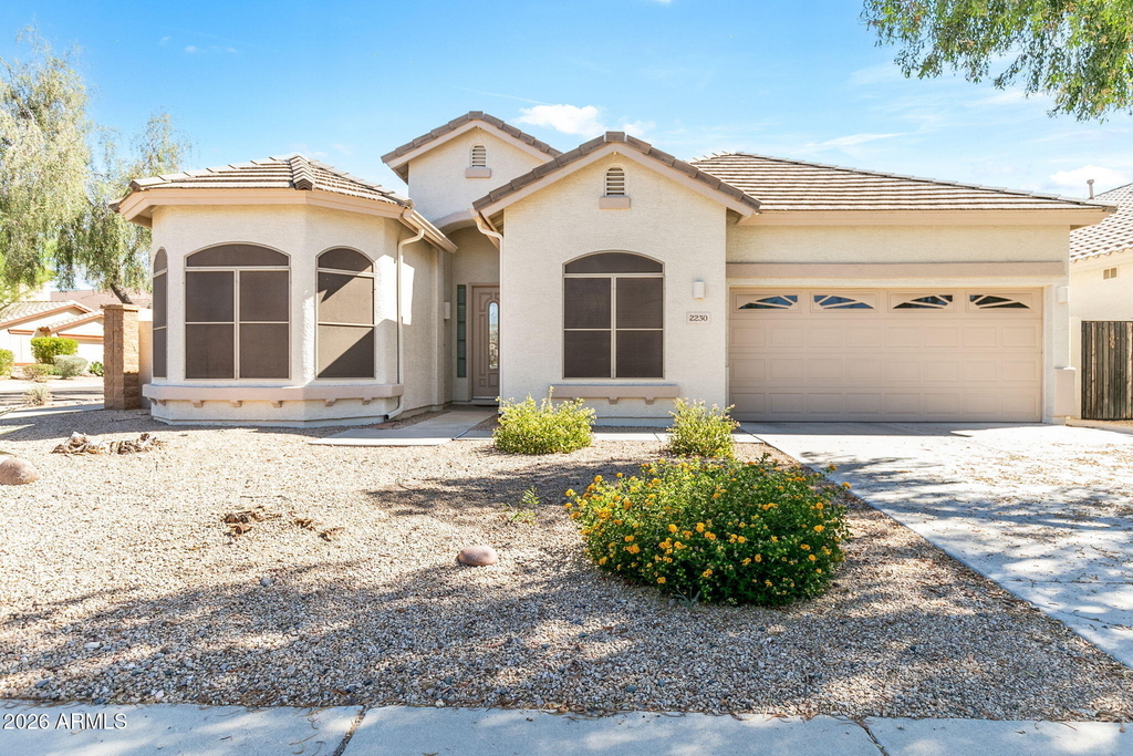 2230 W Calle Del Sol -- - Photo 1