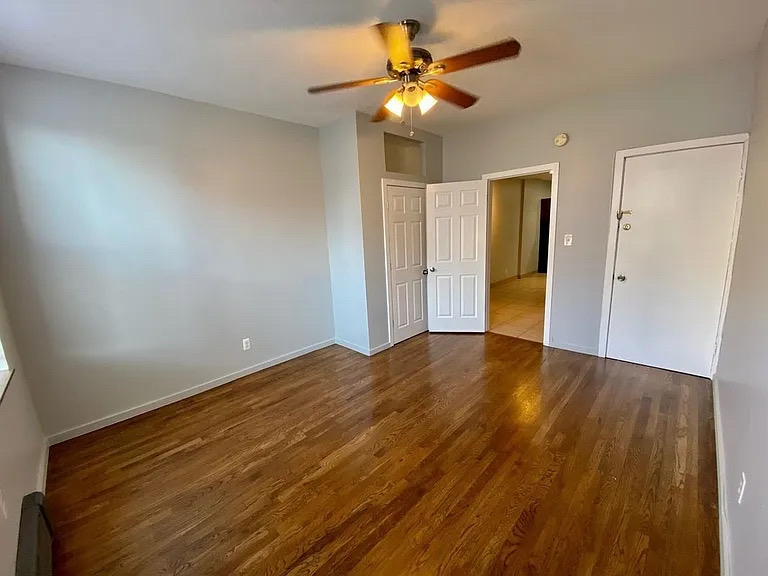 1424 Greene Avenue - Photo 3