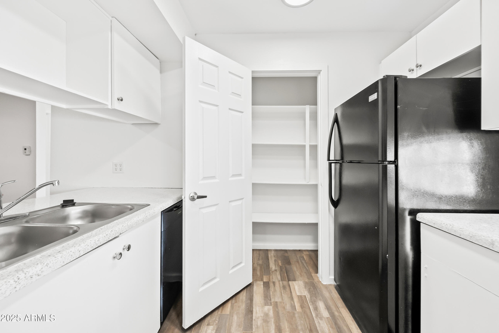 3065 N 67th Avenue - Photo 11