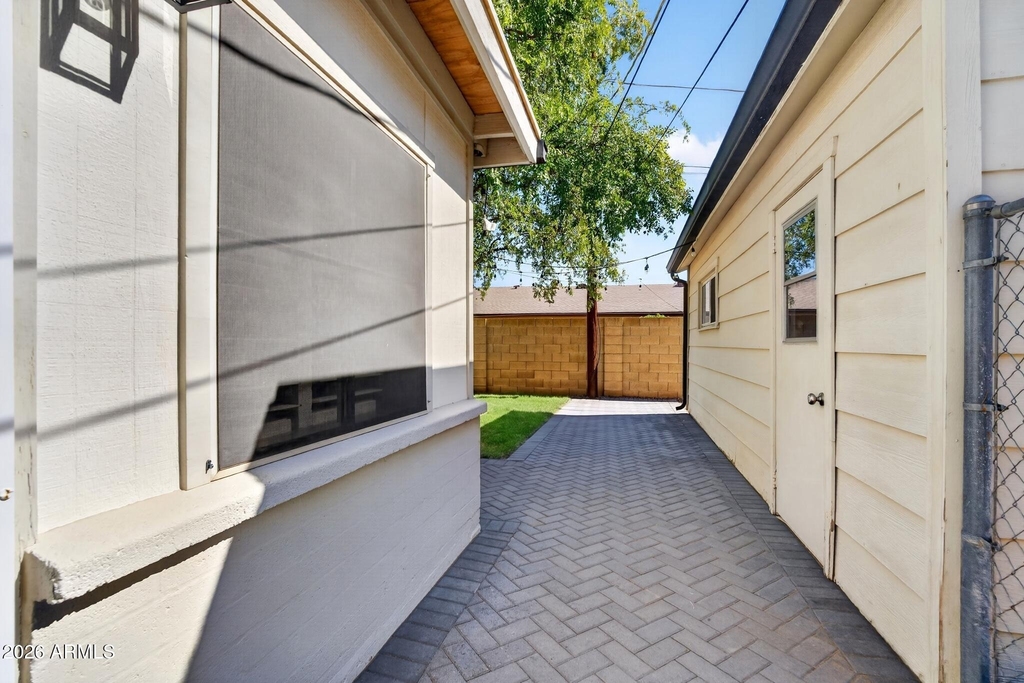 1007 E Citrus Way - Photo 34