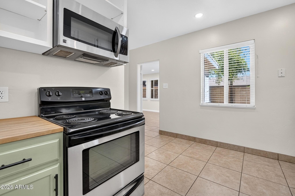 1007 E Citrus Way - Photo 8