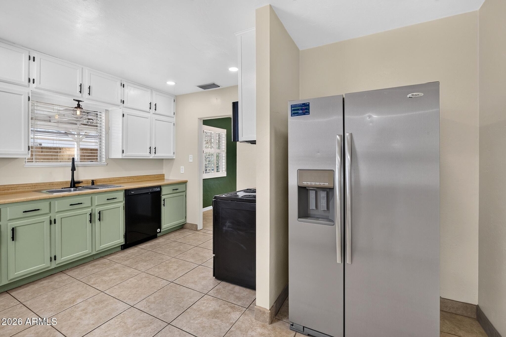 1007 E Citrus Way - Photo 13