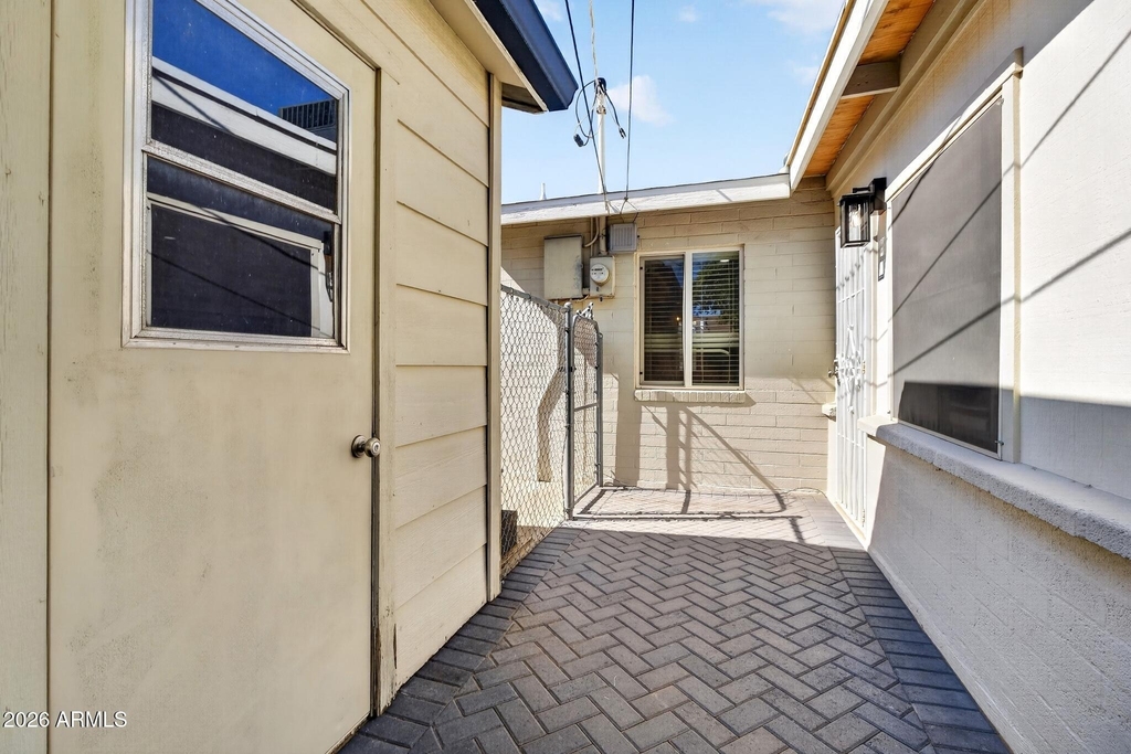 1007 E Citrus Way - Photo 35