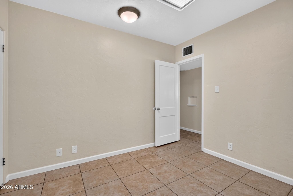 1007 E Citrus Way - Photo 17