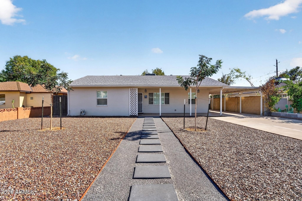 1007 E Citrus Way - Photo 0