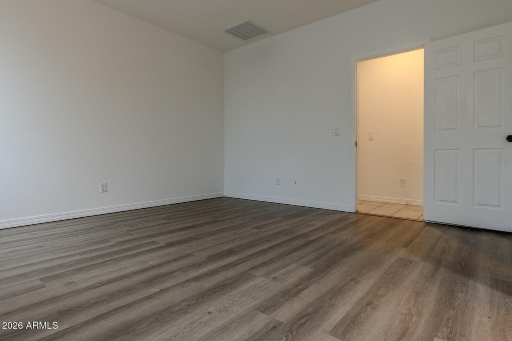 4219 S 57th Drive - Photo 18