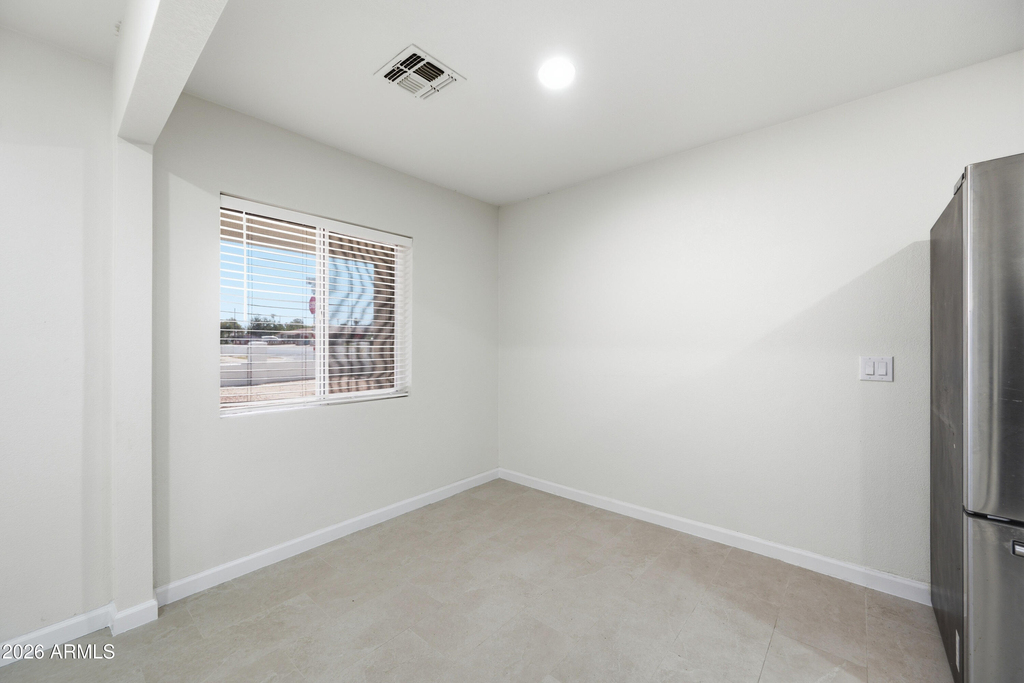 6644 S 6th Avenue - Photo 4