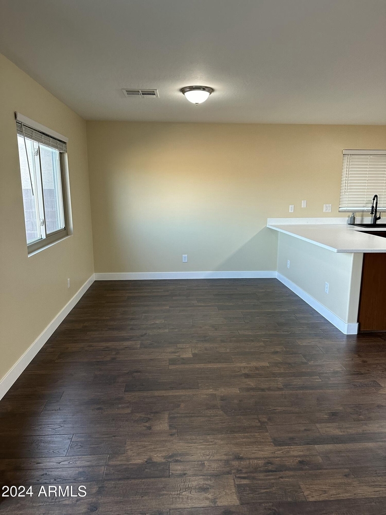 1553 S 231st Lane - Photo 15