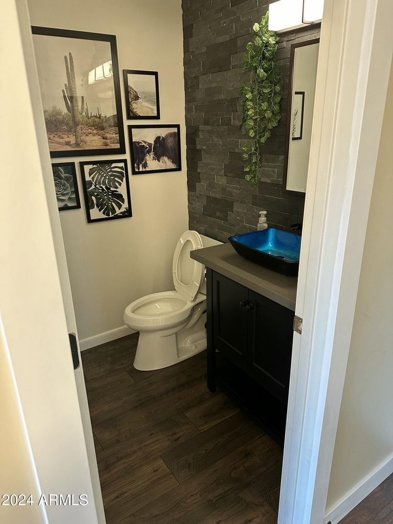 1553 S 231st Lane - Photo 7