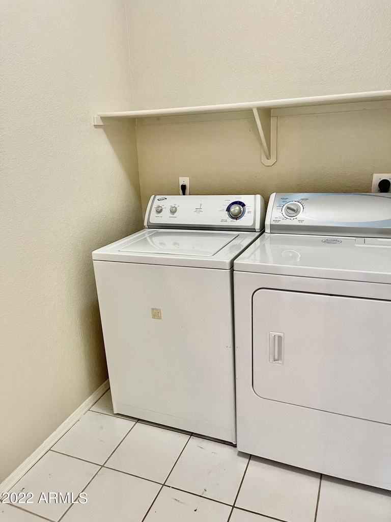11434 W Cambridge Avenue - Photo 8