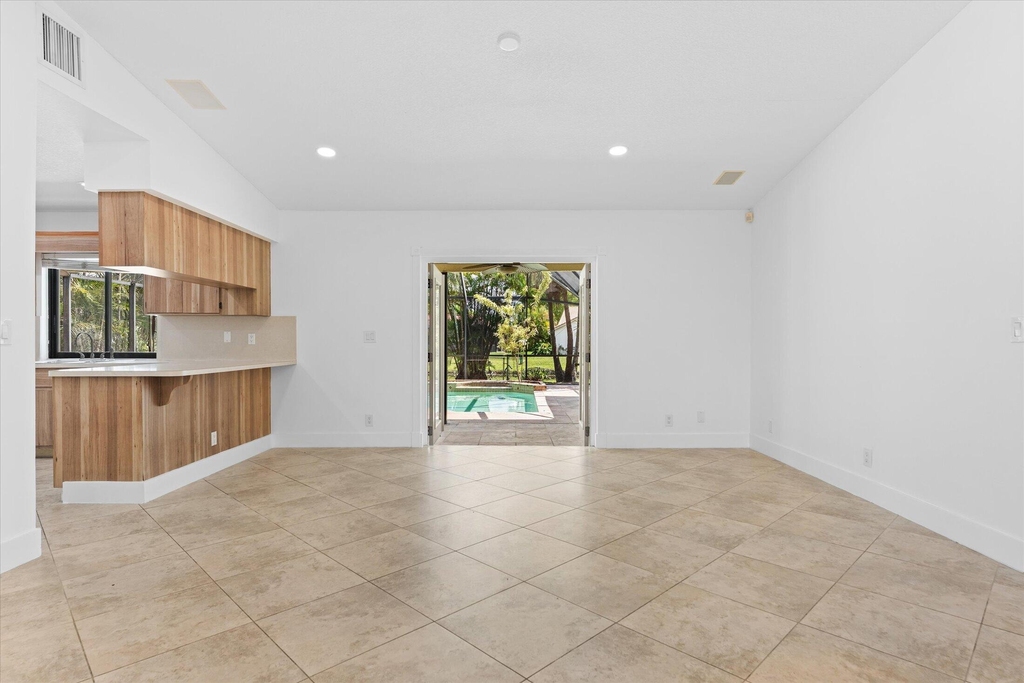 11580 Nw 20th Drive Nw - Photo 10
