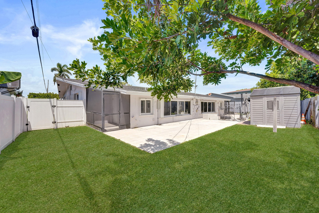 1738 Ne 52nd Street - Photo 47