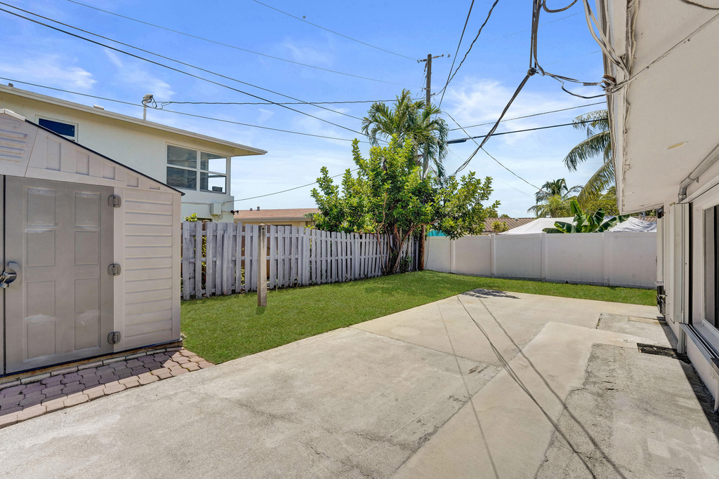 1738 Ne 52nd Street - Photo 51