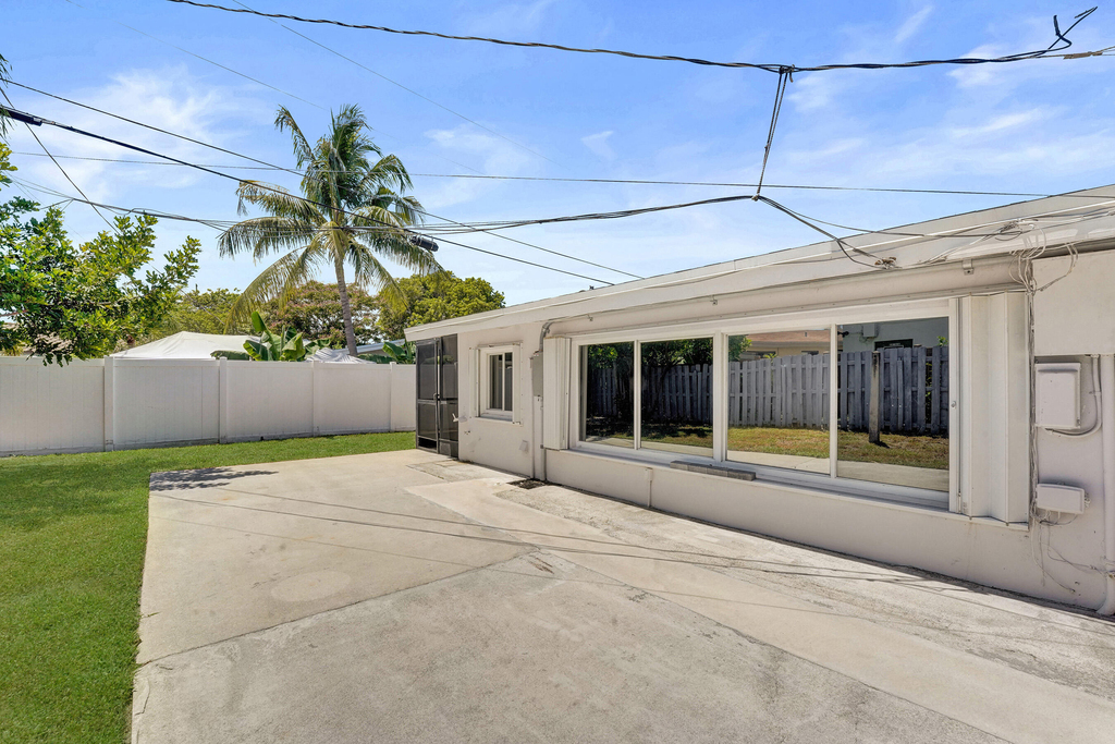 1738 Ne 52nd Street - Photo 49