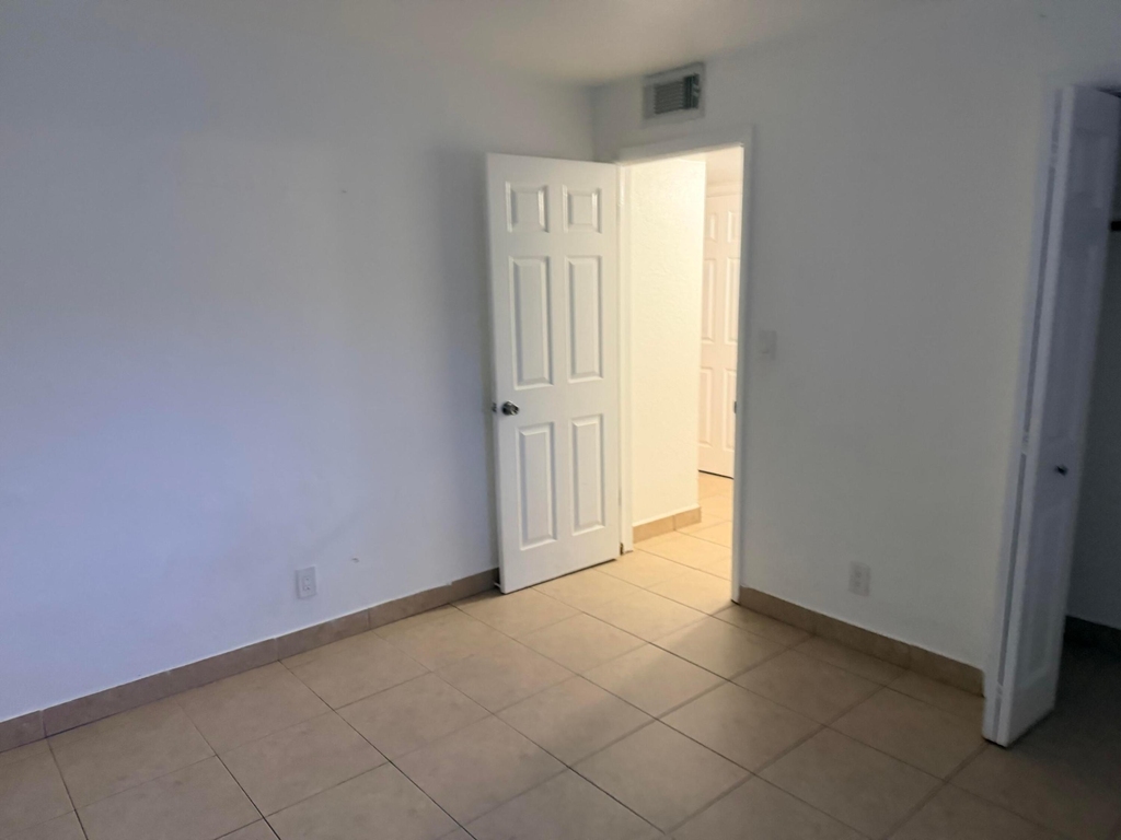 5271 Sw 90th Way - Photo 4
