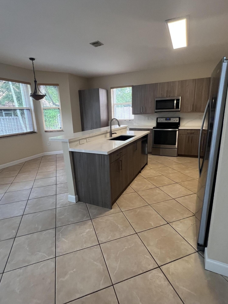315 Nw 158th Lane - Photo 9