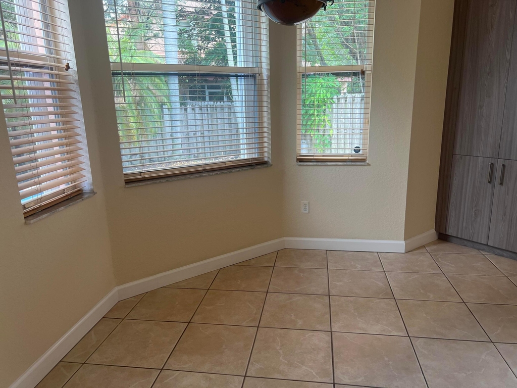 315 Nw 158th Lane - Photo 6