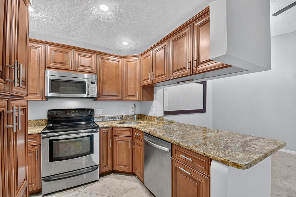 812 Sky Pine Way - Photo 6
