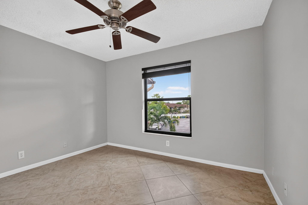 812 Sky Pine Way - Photo 12