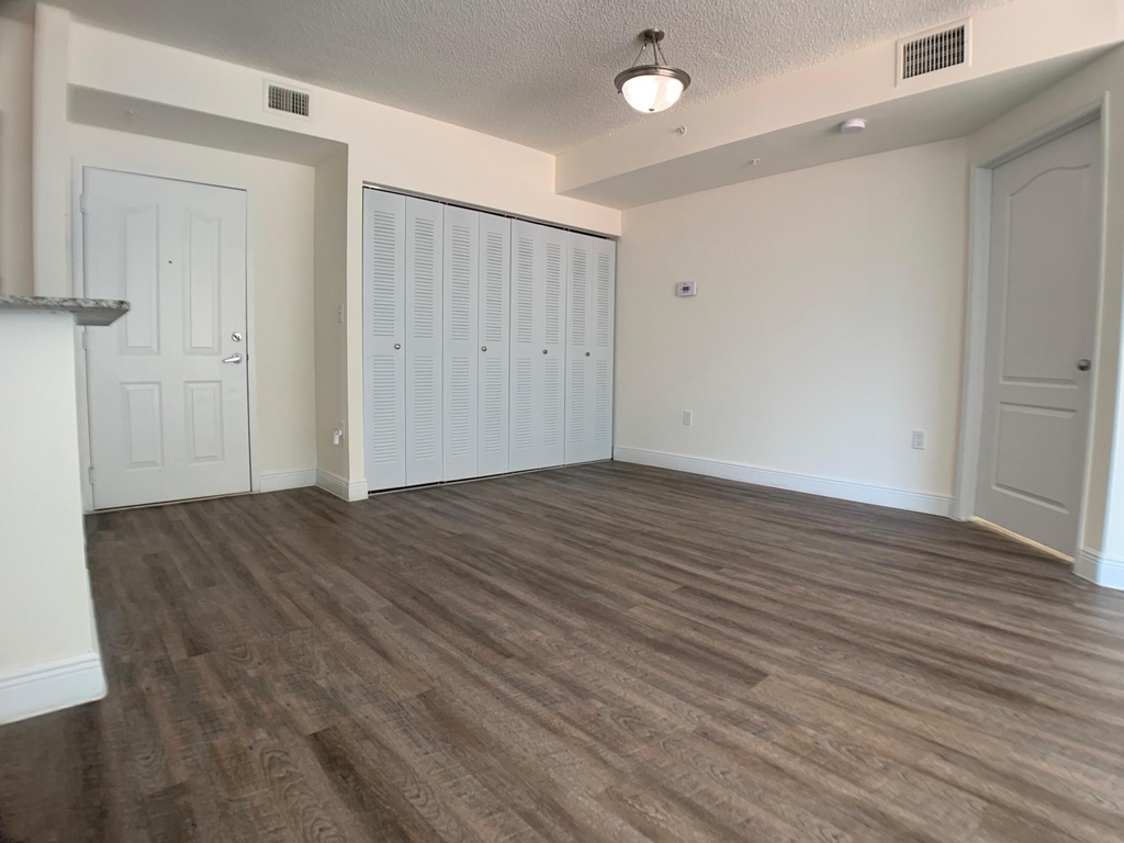 16900 N Bay Road - Photo 2