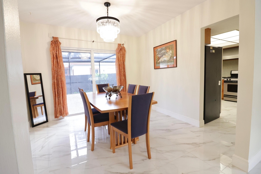 842 Ne 154th Street - Photo 2