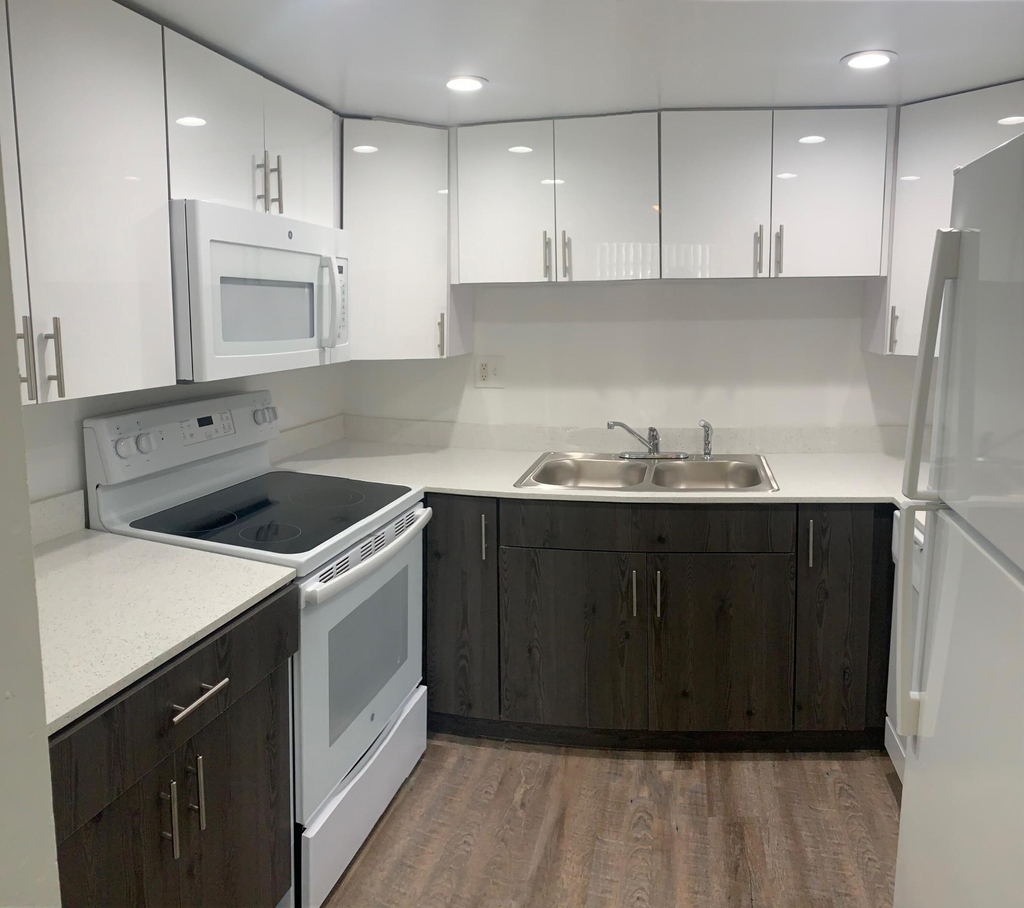 401 Nw 34 Street - Photo 0