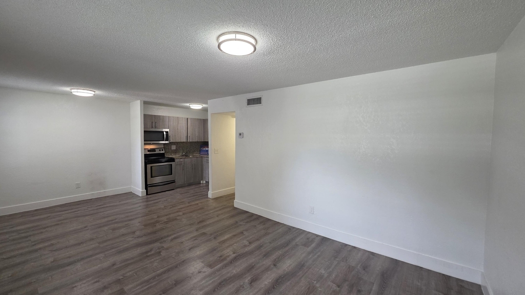 2843 Fillmore Street - Photo 12