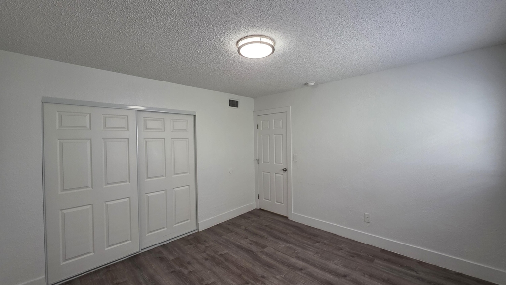 2843 Fillmore Street - Photo 6