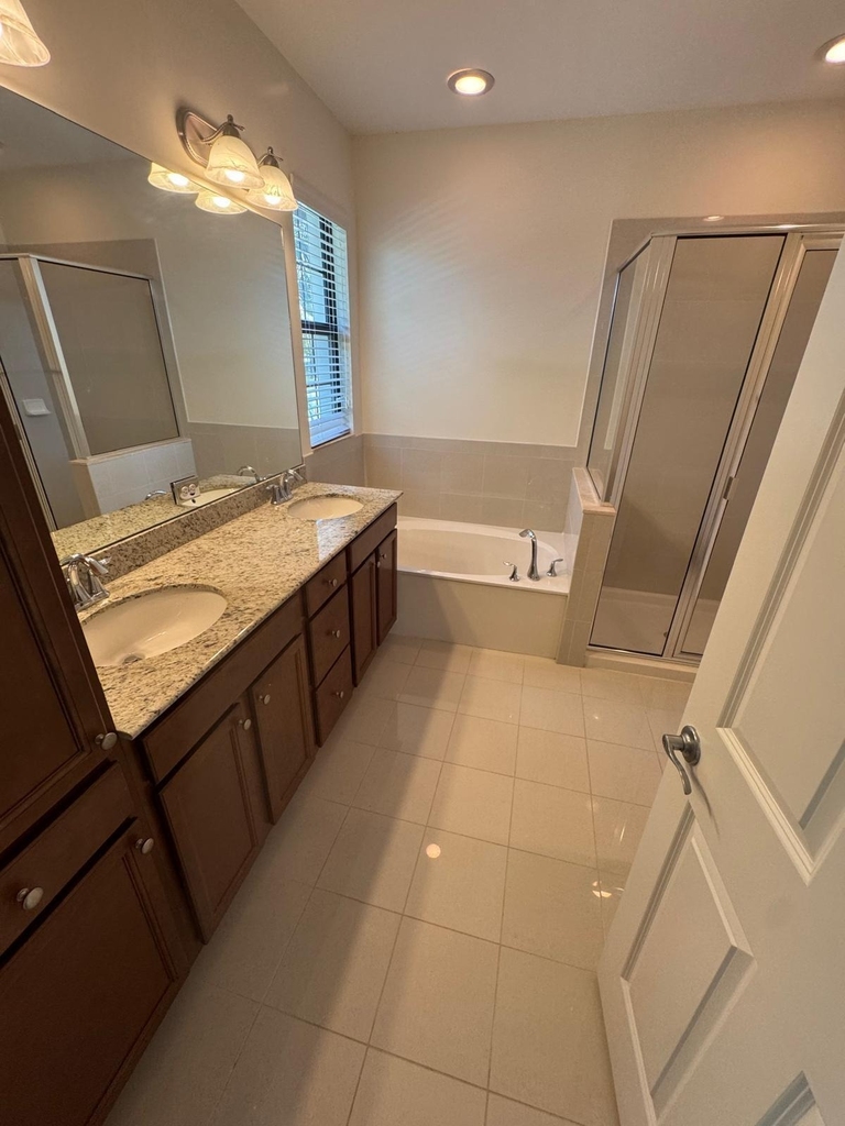 2723 Ne 14th Street - Photo 3