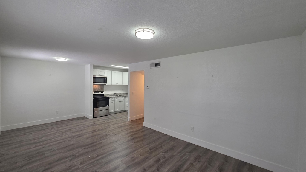 2843 Fillmore Street - Photo 14