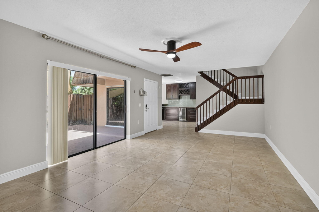 846 Blue Ridge Circle - Photo 6