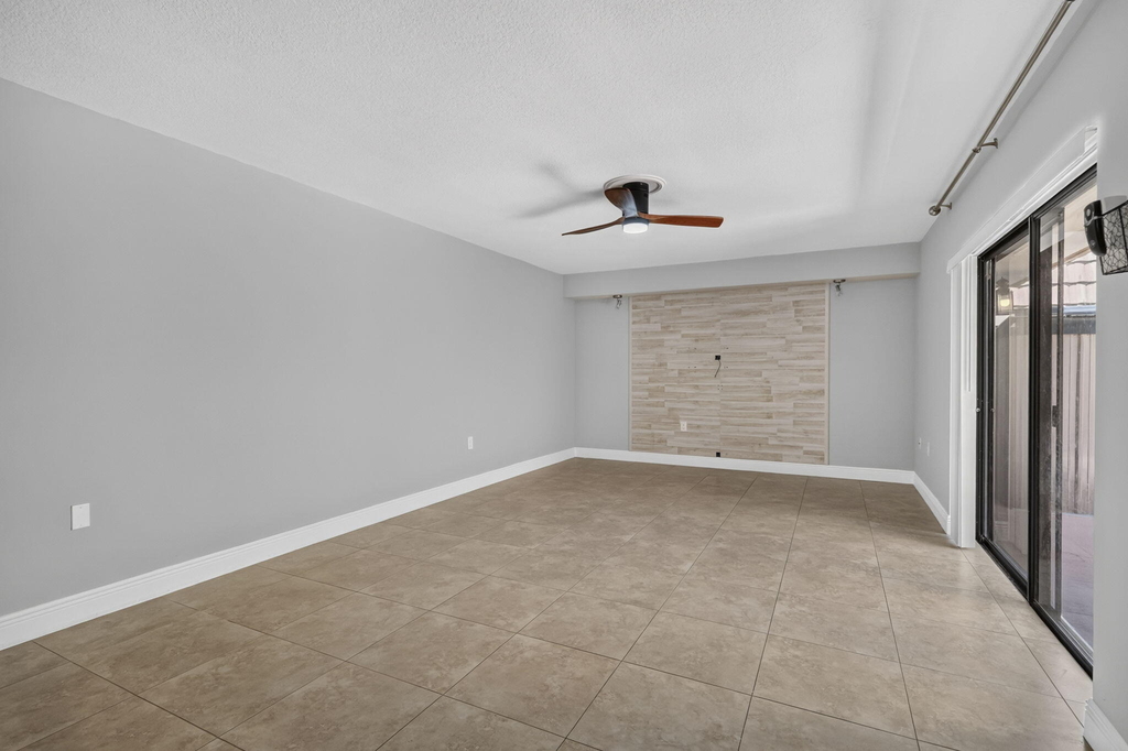 846 Blue Ridge Circle - Photo 5
