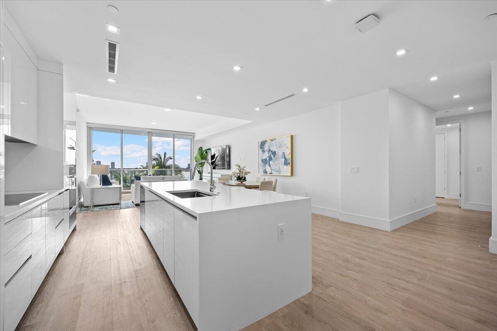 220 Lake Shore Drive - Photo 12