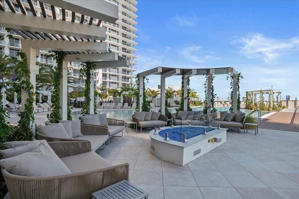220 Lake Shore Drive - Photo 36