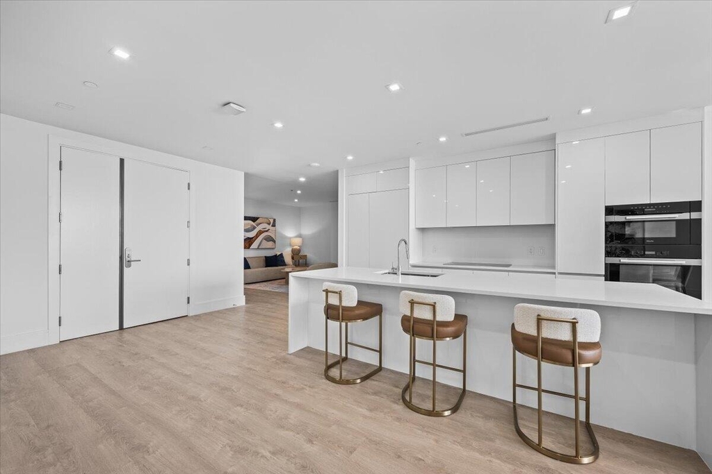 220 Lake Shore Drive - Photo 6