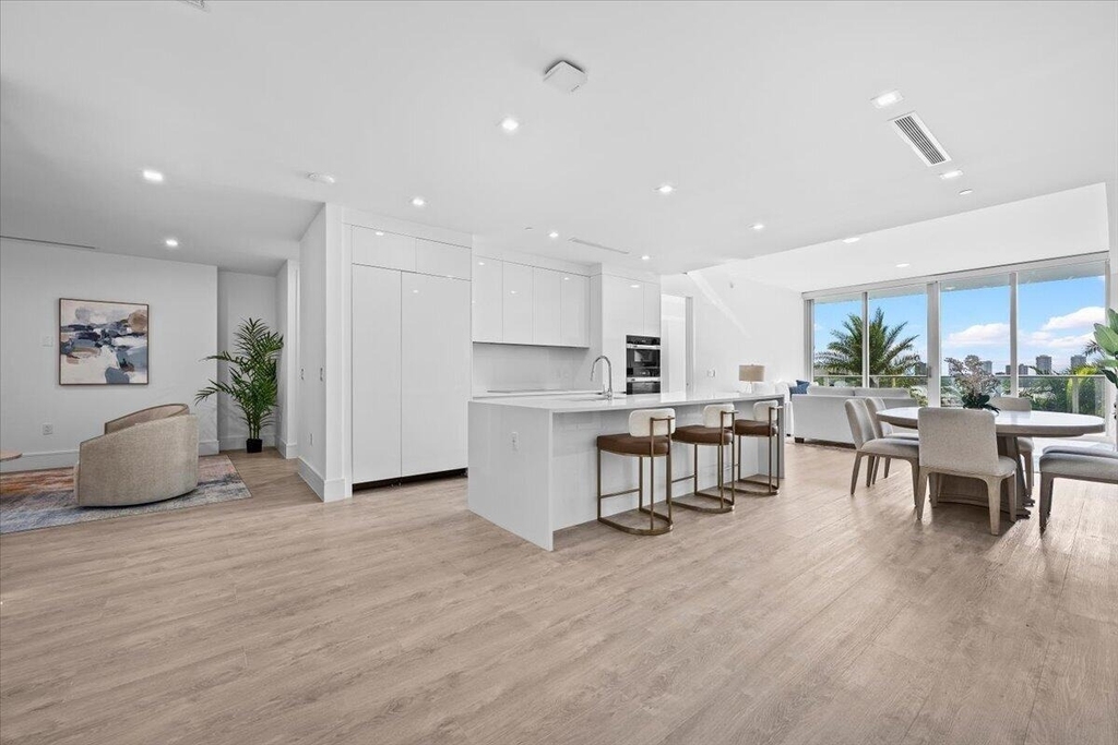220 Lake Shore Drive - Photo 5
