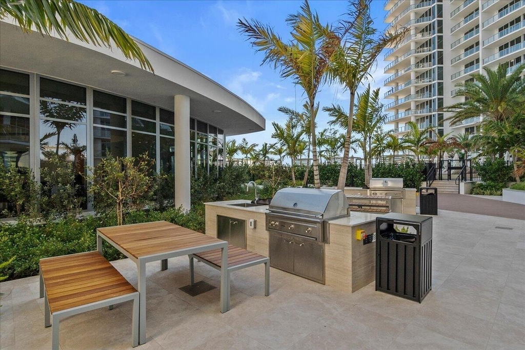 220 Lake Shore Drive - Photo 42