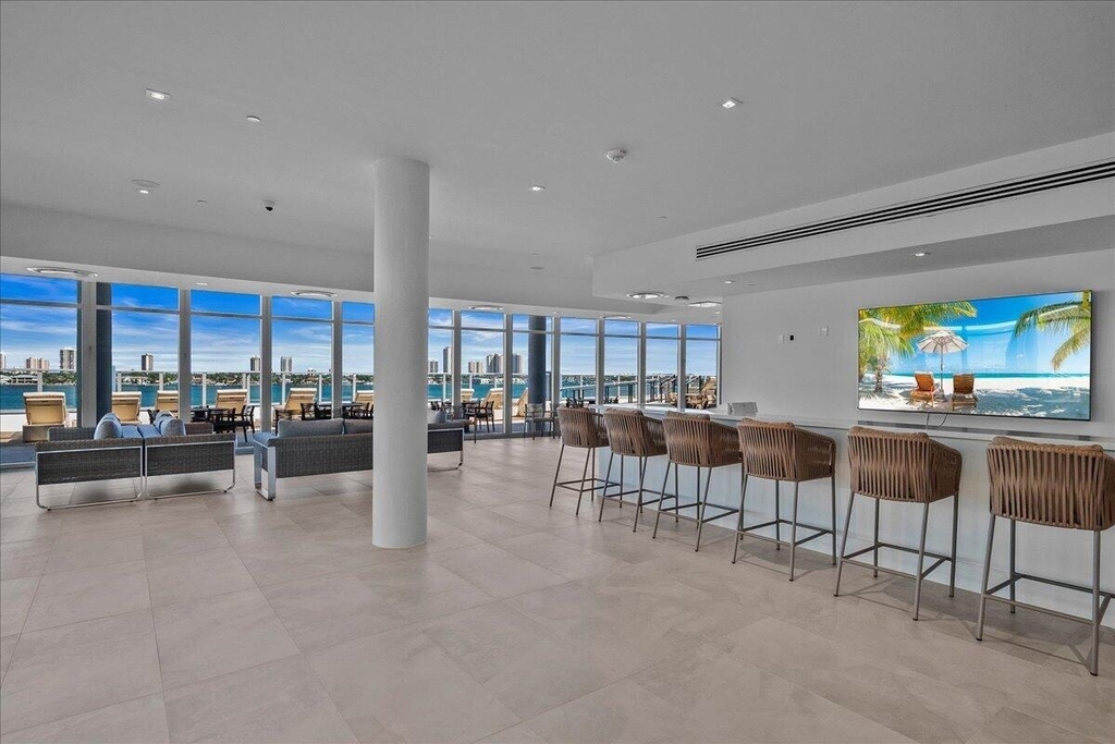 220 Lake Shore Drive - Photo 41