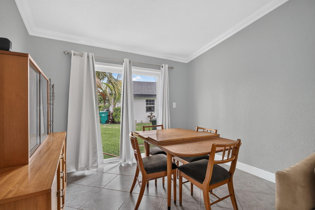 7516 Nw 88th Terrace - Photo 11
