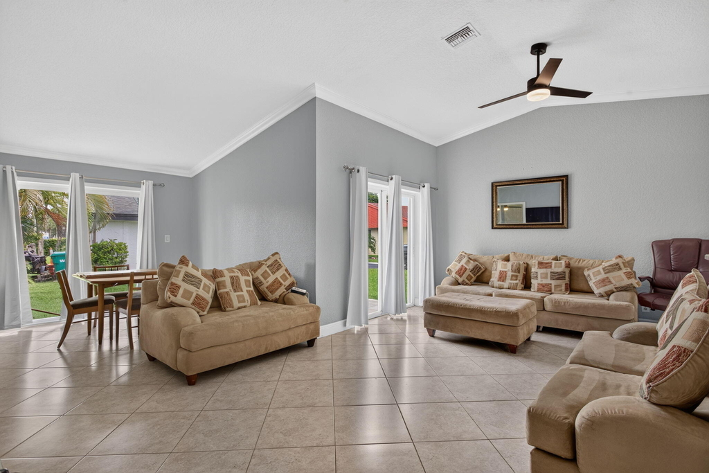 7516 Nw 88th Terrace - Photo 8