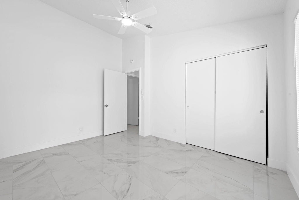 8580 Nw 32nd Street - Photo 13